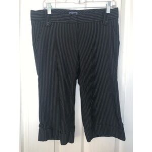 Ellemenno Y2K Cropped Pinstripe Cropped Pants Juniors Size 11